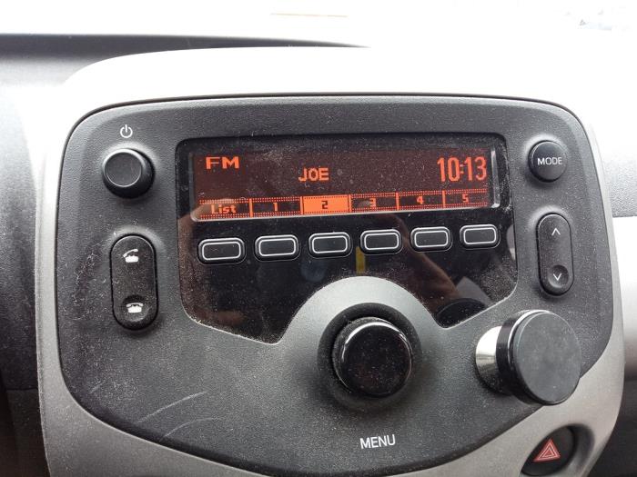 Peugeot 108 1.0 12V Sloopvoertuig (2015, Grijs)