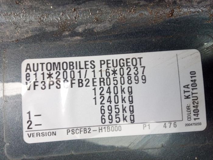 Peugeot 108 1.0 12V Sloopvoertuig (2015, Grijs)