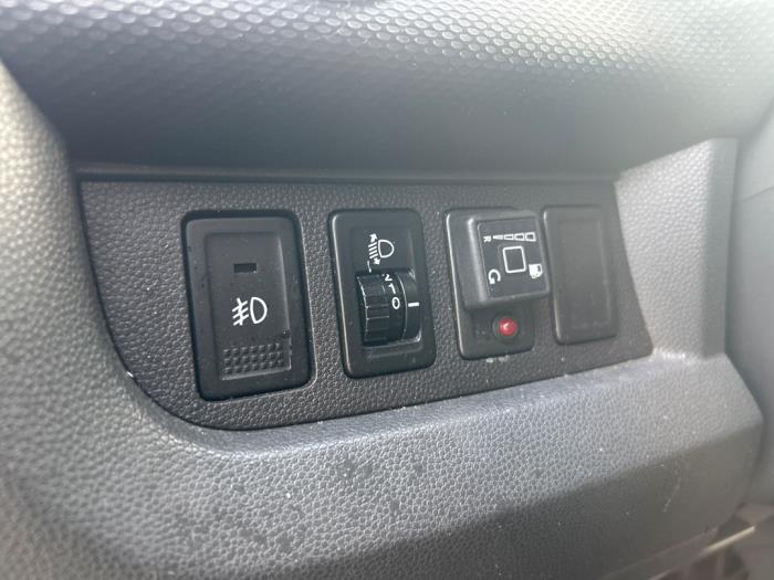 Opel Agila 1.2 16V Sloopvoertuig (2011, Grijs)