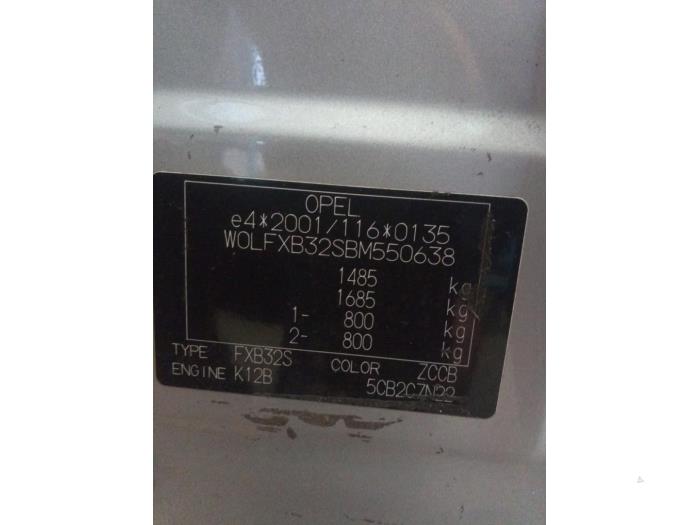 Opel Agila 1.2 16V Sloopvoertuig (2011, Grijs)