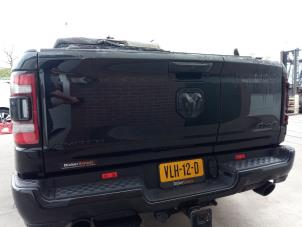 Dodge 1500 Crew Cab 5.7 Hemi V8 4x4 Sloopvoertuig (2021, Zwart)