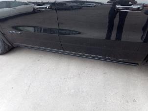 Dodge 1500 Crew Cab 5.7 Hemi V8 4x4 Sloopvoertuig (2021, Zwart)