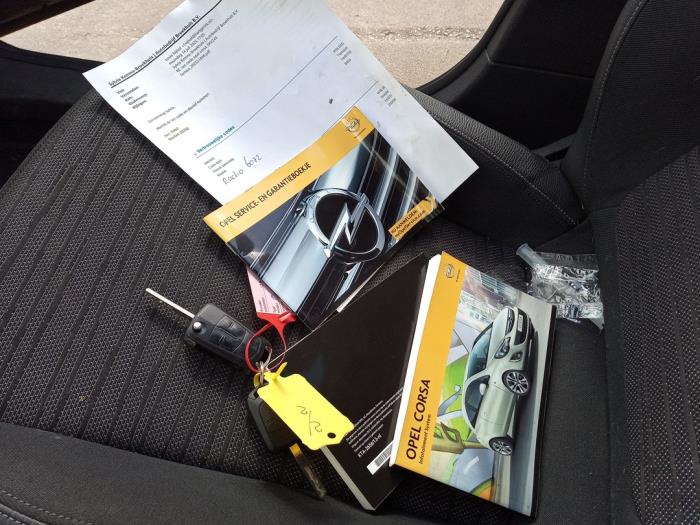 Opel Corsa D 1.4 16V Twinport Sloopvoertuig (2014, Blauw)