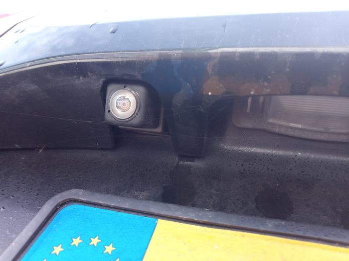 Mitsubishi Outlander 2.0 16V PHEV 4x4 Sloopvoertuig (2015, Zwart)