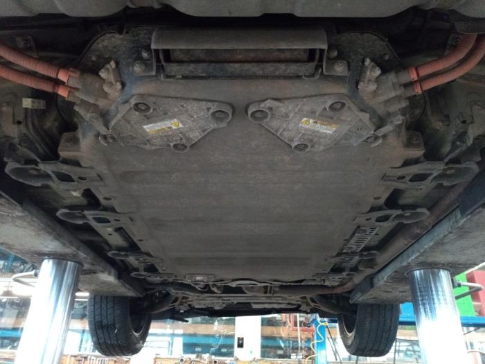 Mitsubishi Outlander 2.0 16V PHEV 4x4 Sloopvoertuig (2015, Zwart)