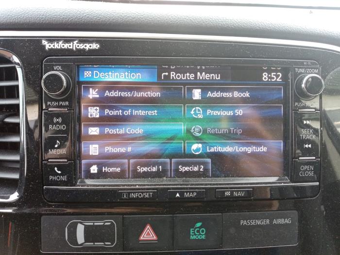 Mitsubishi Outlander 2.0 16V PHEV 4x4 Sloopvoertuig (2015, Zwart)