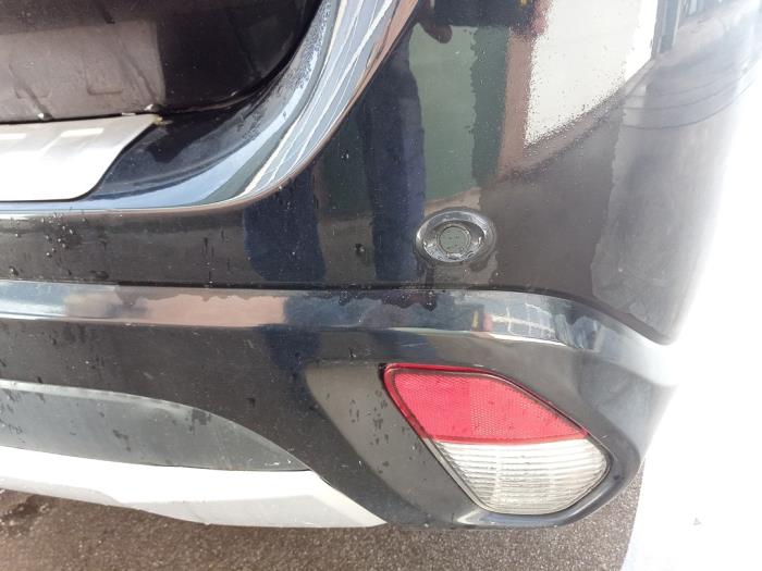 Mitsubishi Outlander 2.0 16V PHEV 4x4 Sloopvoertuig (2015, Zwart)