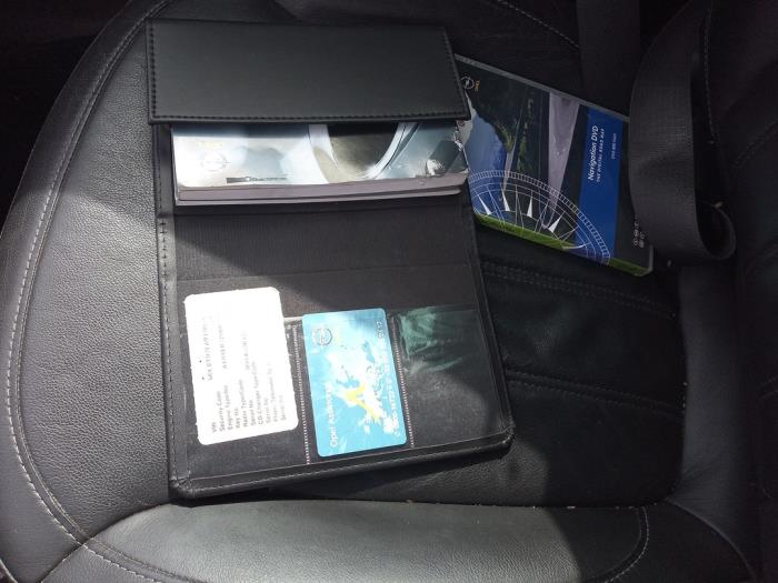 Opel Insignia Sports Tourer 1.8 16V Ecotec Sloopvoertuig (2009, Grijs)