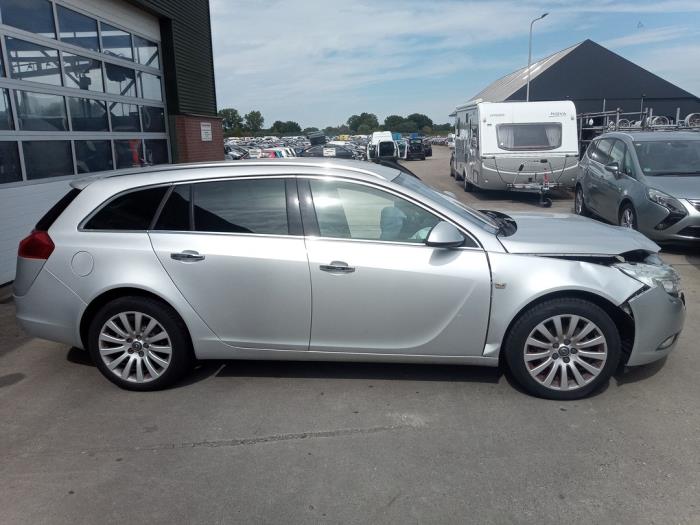 Opel Insignia Sports Tourer 1.8 16V Ecotec Sloopvoertuig (2009, Grijs)