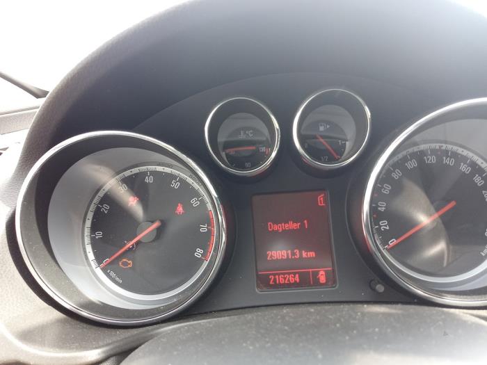 Opel Insignia Sports Tourer 1.8 16V Ecotec Sloopvoertuig (2009, Grijs)