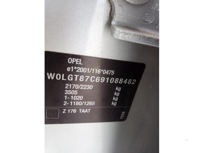 Opel Insignia Sports Tourer 1.8 16V Ecotec Sloopvoertuig (2009, Grijs)