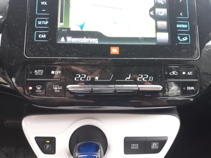 Toyota Prius 1.8 16V Hybrid Sloopvoertuig (2018, Grijs)