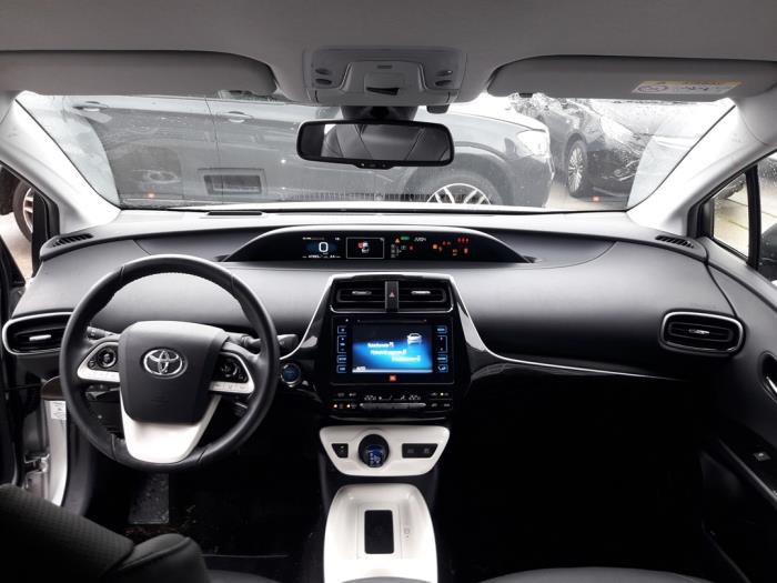 Toyota Prius 1.8 16V Hybrid Sloopvoertuig (2018, Grijs)