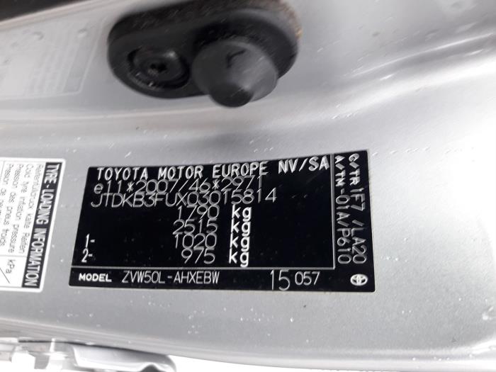 Toyota Prius 1.8 16V Hybrid Sloopvoertuig (2018, Grijs)