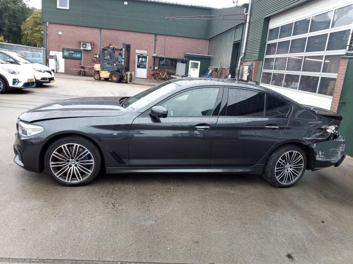 BMW 5 serie 540i 3.0 TwinPower Turbo 24V Sloopvoertuig (2018, Grijs)