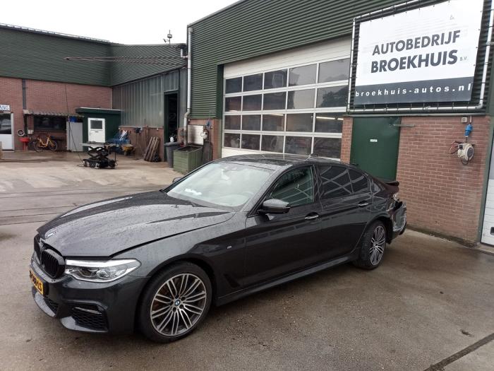 BMW 5 serie 540i 3.0 TwinPower Turbo 24V Sloopvoertuig (2018, Grijs)