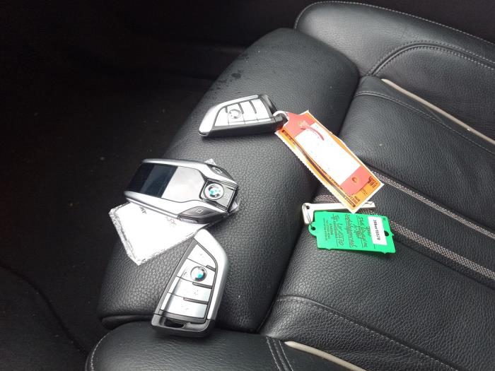 BMW 5 serie 540i 3.0 TwinPower Turbo 24V Sloopvoertuig (2018, Grijs)