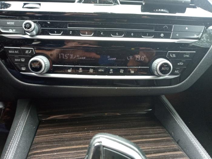 BMW 5 serie 540i 3.0 TwinPower Turbo 24V Sloopvoertuig (2018, Grijs)