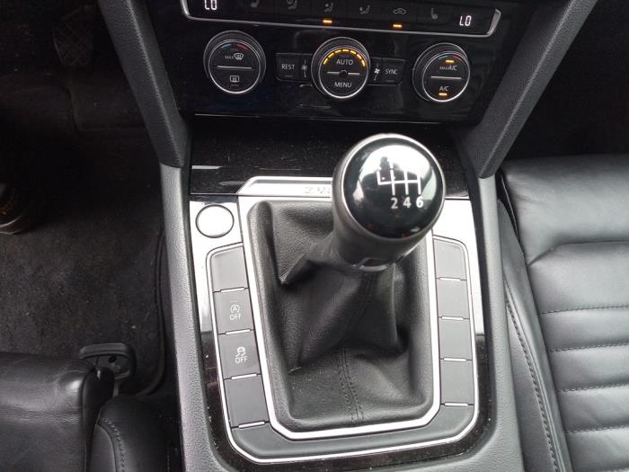 Volkswagen Passat Variant 2.0 TDI 16V 150 Sloopvoertuig (2016, Grijs)