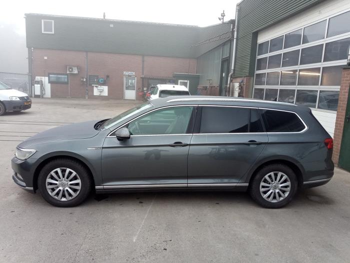 Volkswagen Passat Variant 2.0 TDI 16V 150 Sloopvoertuig (2016, Grijs)