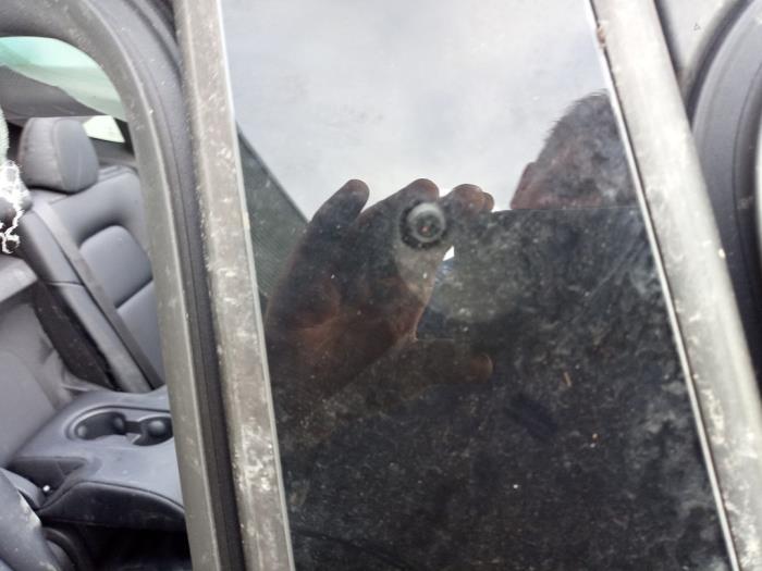 Tesla Model Y RWD Sloopvoertuig (2024, Blauw)