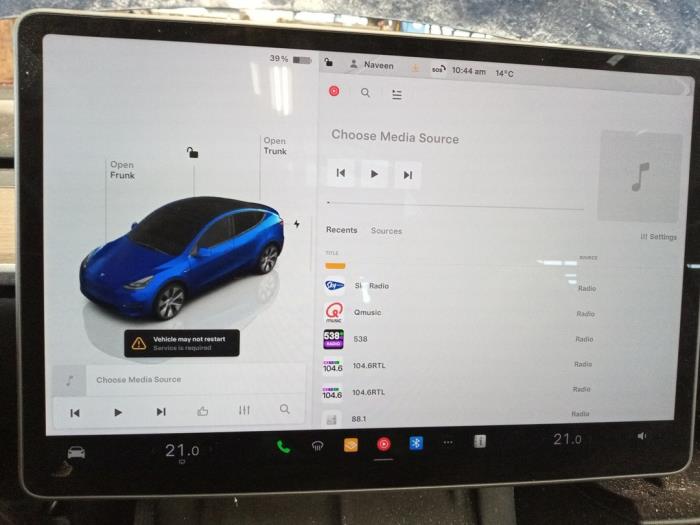 Tesla Model Y RWD Sloopvoertuig (2024, Blauw)