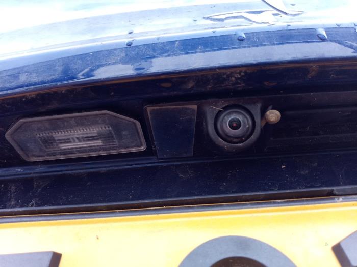 Tesla Model Y RWD Sloopvoertuig (2024, Blauw)