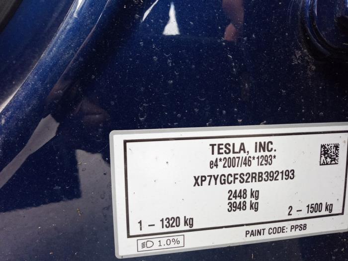 Tesla Model Y RWD Sloopvoertuig (2024, Blauw)