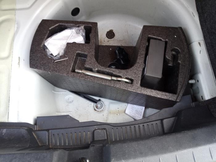 Seat Ibiza IV 1.4 16V Sloopvoertuig (2012, Wit)