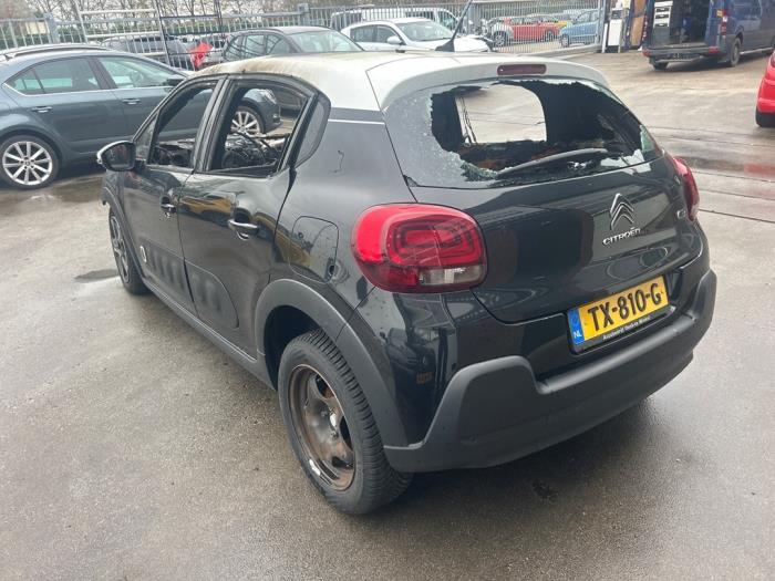 Citroen C3 1.2 12V e-THP PureTech 110 Sloopvoertuig (2017, Zwart, Wit)