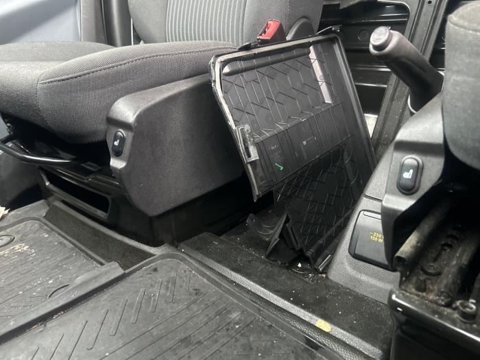 Ford Transit Custom 2.0 TDCi 16V Eco Blue 130 Sloopvoertuig (2016, Graniet)