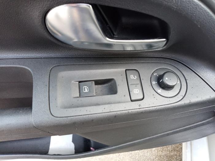 Volkswagen Up! 1.0 12V 75 Sloopvoertuig (2014, Grijs)