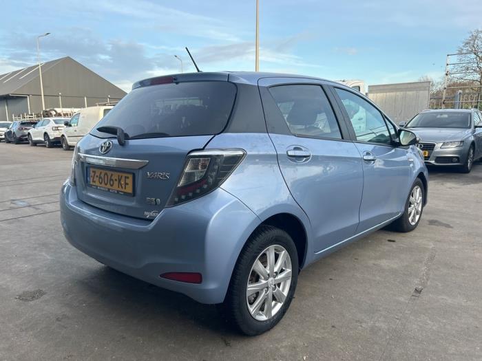 Toyota Yaris III 1.5 16V Hybrid Sloopvoertuig (2014, Blauw)