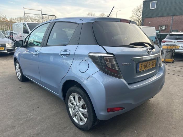 Toyota Yaris III 1.5 16V Hybrid Sloopvoertuig (2014, Blauw)