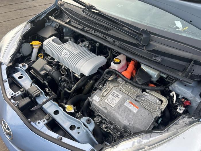 Toyota Yaris III 1.5 16V Hybrid Sloopvoertuig (2014, Blauw)