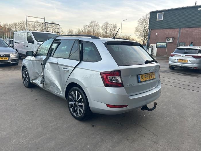 Skoda Fabia III Combi 1.0 TSI 12V Sloopvoertuig (2020, Grijs)