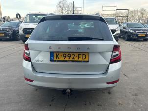 Skoda Fabia III Combi 1.0 TSI 12V Sloopvoertuig (2020, Grijs)