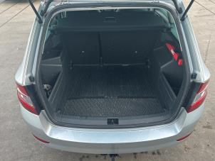Skoda Fabia III Combi 1.0 TSI 12V Sloopvoertuig (2020, Grijs)