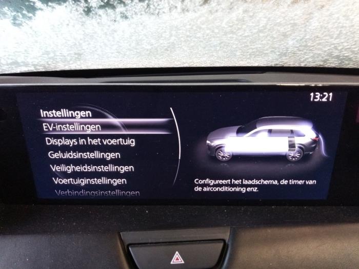 Mazda CX-80 2.5 E-SkyActiv PHEV AWD Sloopvoertuig (2024, Grijs)