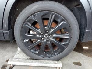 Mazda CX-80 2.5 E-SkyActiv PHEV AWD Sloopvoertuig (2024, Grijs)