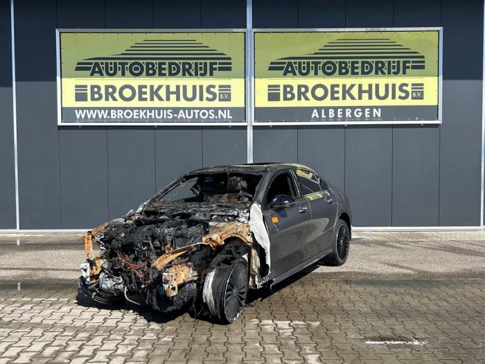 Mercedes A Limousine 1.3 A-250 e Turbo 16V  (Sloop)