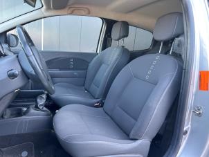 Renault Twingo II 1.2 16V Sloopvoertuig (2011, Grijs)
