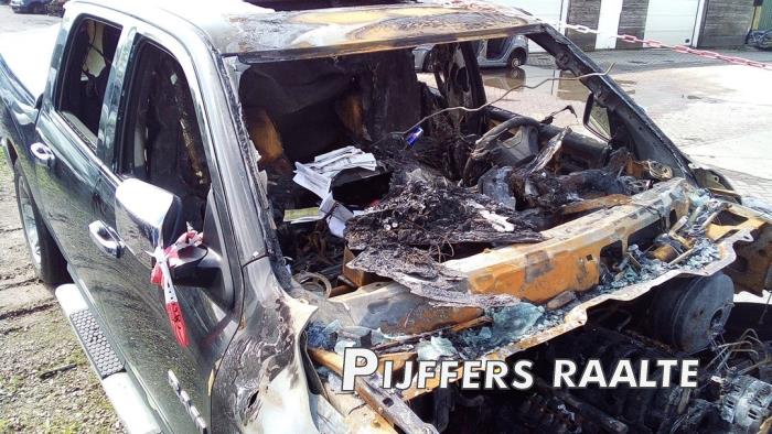 Dodge 1500 Crew Cab 5.7 Hemi V8 4x4 Sloopvoertuig (2012)