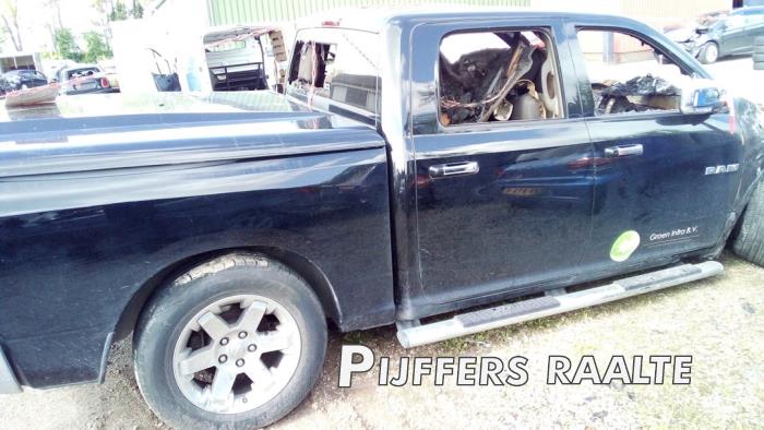 Dodge 1500 Crew Cab 5.7 Hemi V8 4x4 Sloopvoertuig (2012)