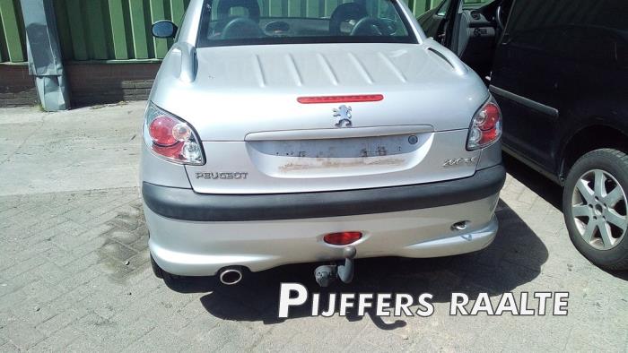 Peugeot 206 CC 2.0 16V Sloopvoertuig (2001, Grijs)