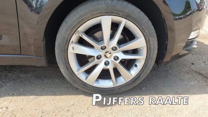 Skoda Octavia Combi 1.6 TDI 16V Sloopvoertuig (2019, Zwart)