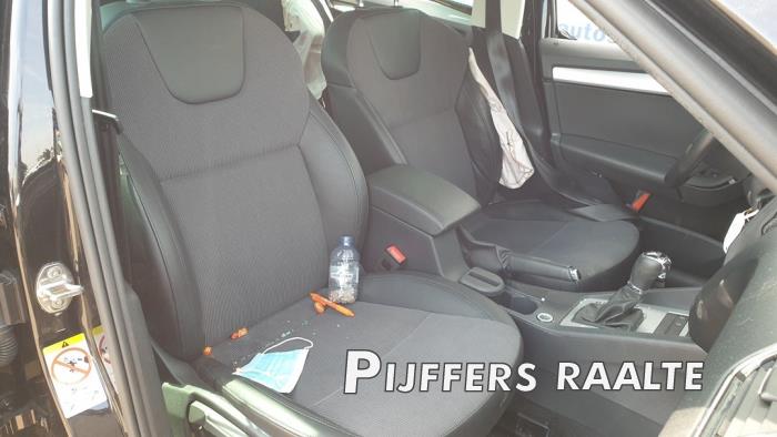 Skoda Octavia Combi 1.6 TDI 16V Sloopvoertuig (2019, Zwart)