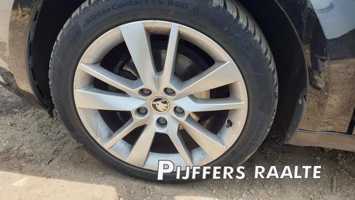 Skoda Octavia Combi 1.6 TDI 16V Sloopvoertuig (2019, Zwart)