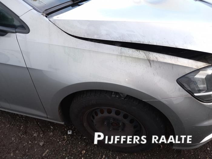 Volkswagen Golf VII 1.0 TSI 12V Sloopvoertuig (2017, Zilver)