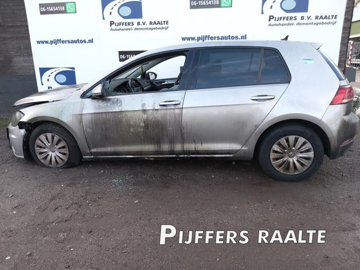 Volkswagen Golf VII 1.0 TSI 12V Sloopvoertuig (2017, Zilver)